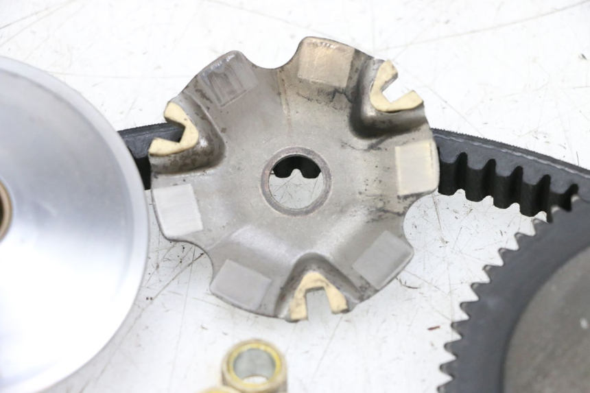 photo de VARIATOR PEUGEOT KISBEE 4T 50 (2018 - 2022) - Technical close-up