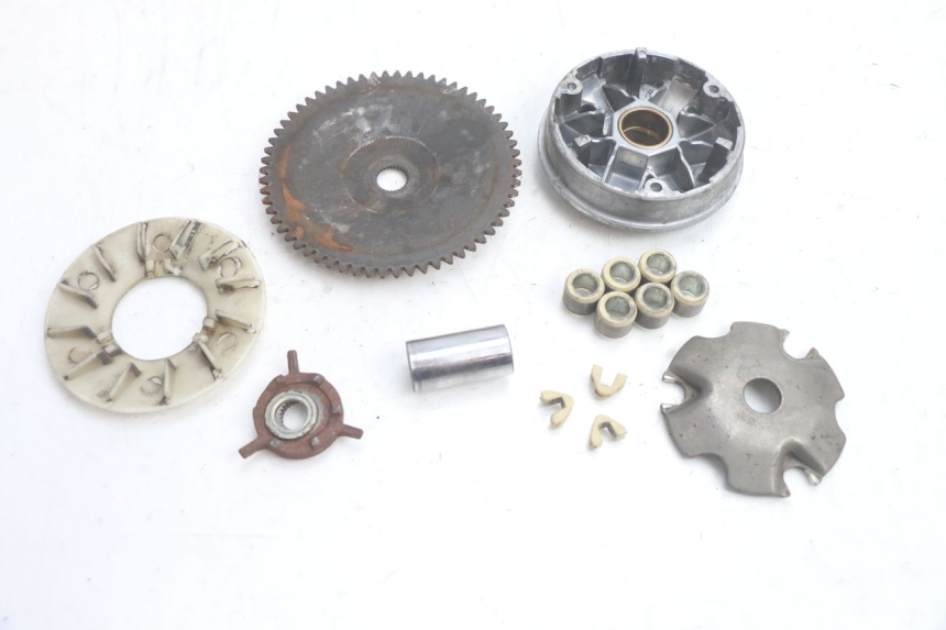photo de VARIATOR PEUGEOT KISBEE 4T 50 (2018 - 2022) - Alternative perspective