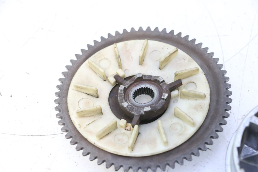 photo de VARIATOR PEUGEOT KISBEE 4T 50 (2010 - 2017) - Additional view of the item