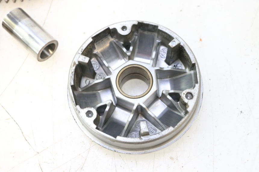 photo de VARIATOR PEUGEOT KISBEE 4T 50 (2010 - 2017) - Zoom on usage condition