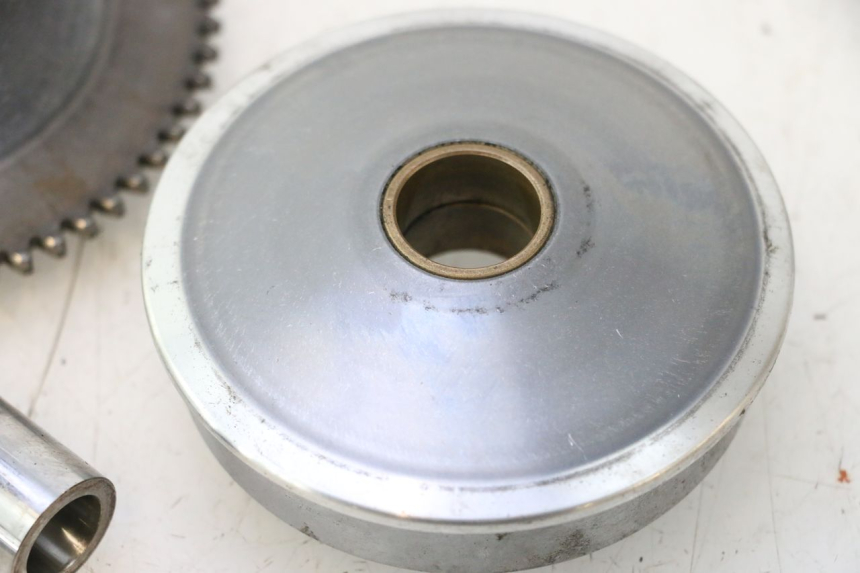 photo de VARIATOR PEUGEOT KISBEE 4T 50 (2010 - 2017) - Fixing points details