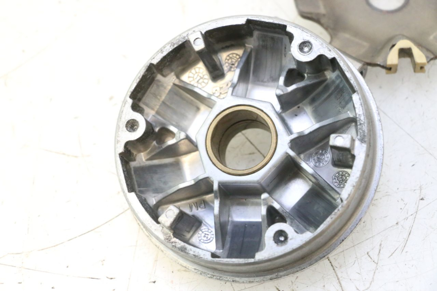 photo de VARIATOR PEUGEOT KISBEE 4T 50 (2018 - 2022) - Alternative perspective