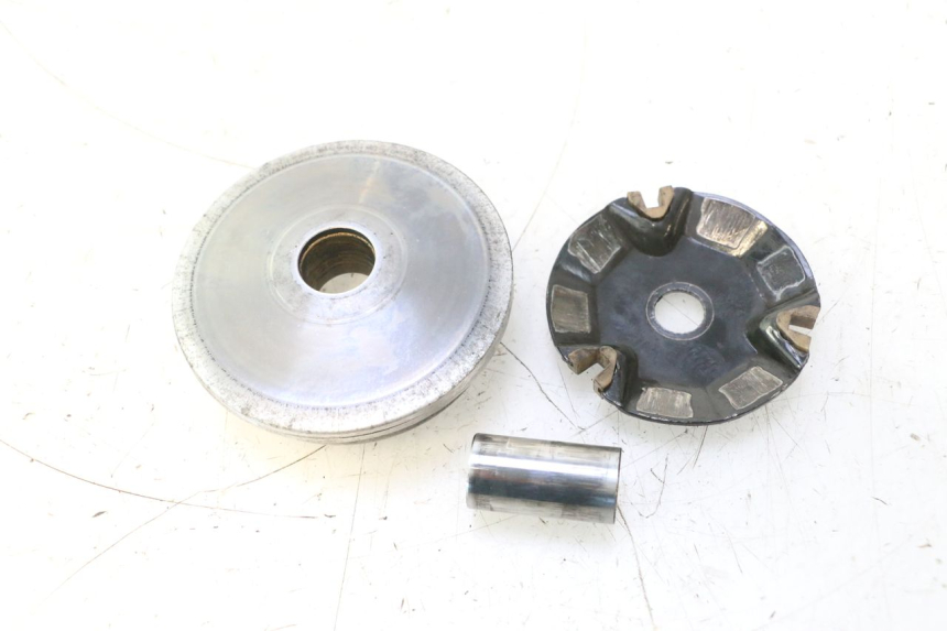 photo de VARIATOR PEUGEOT KISBEE 4T 50 (2018 - 2022) - Technical close-up