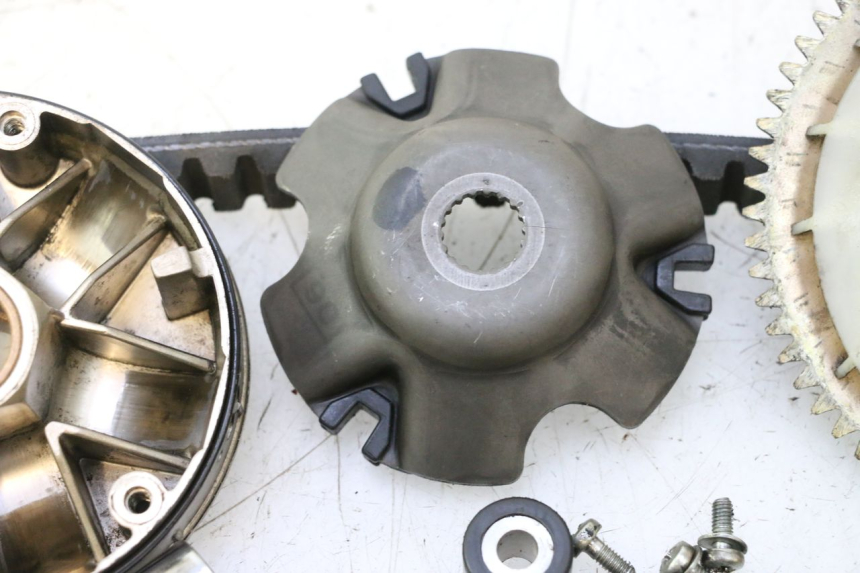 photo de VARIATOR PIAGGIO LIBERTY 50 (1998 - 2003) - Detailed visual inspection