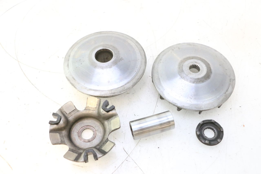 photo de VARIATOR KYMCO LIKE 125 (2009 - 2016) - Fixing points details