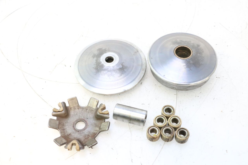 photo de VARIATOR PEUGEOT LUDIX ONE 50 (2004 - 2013) - Fixing points details