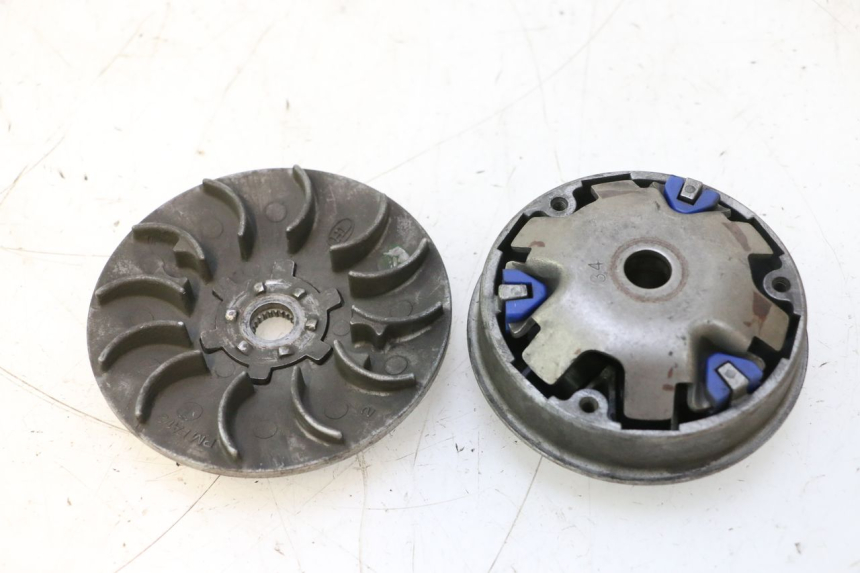 photo de VARIATOR PEUGEOT LUDIX ONE 50 (2004 - 2006) - Zoom on usage condition