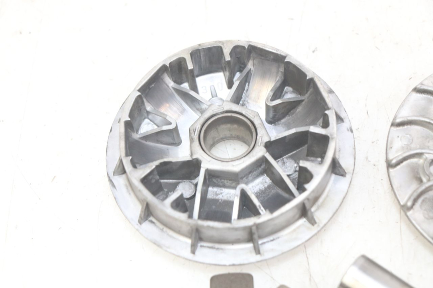 photo de VARIATOR SYM MIO 50 (2011 - 2017) - Markings and original references