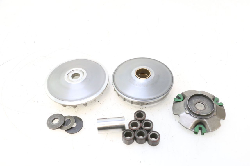 photo de VARIATOR PIAGGIO MP3 LT 300 (2010 - 2016) - Fixing points details