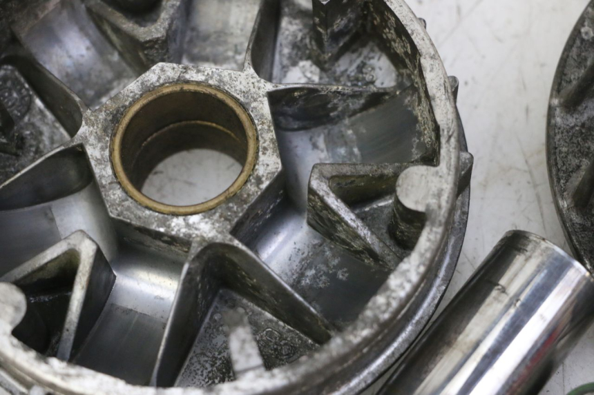 photo de VARIATOR PIAGGIO MP3 RL 250 (2006 - 2010) - Distinctive features