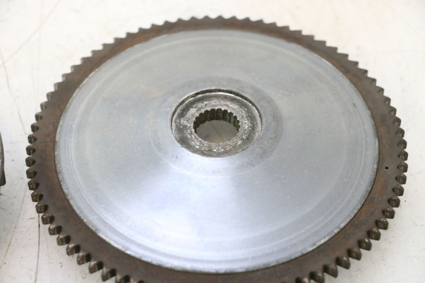 photo de VARIATOR PIAGGIO MP3 125 (2006 - 2014) - Fixing points details
