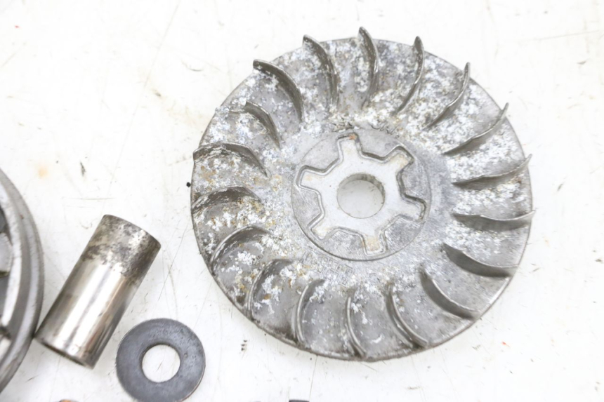 photo de VARIATOR YAMAHA NEO'S NEOS 2T 50 (1998 - 2007) - Additional view of the item