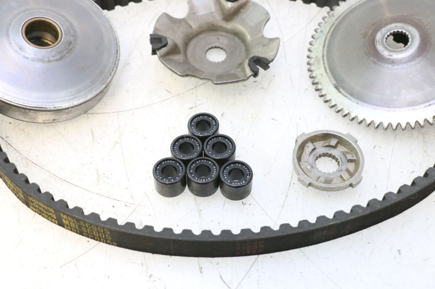 photo de VARIATOR PIAGGIO NEW TYPHOON 50 (2018 - 2021) - Fixing points details