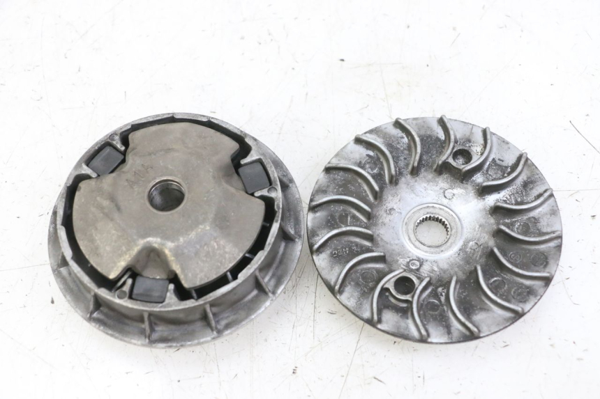 photo de VARIATOR SYM ORBIT III 3 4T 50 (2018 - 2021) - Zoom on usage condition