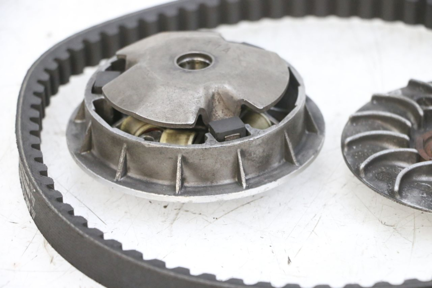 photo de VARIATOR SYM ORBIT III 3 4T 50 (2021 - 2025) - Alternative perspective