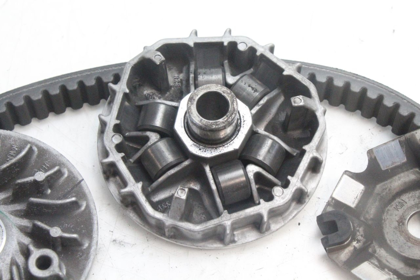 photo de VARIATOR HONDA PCX (JF28) 125 (2009 - 2011) - Zoom on usage condition