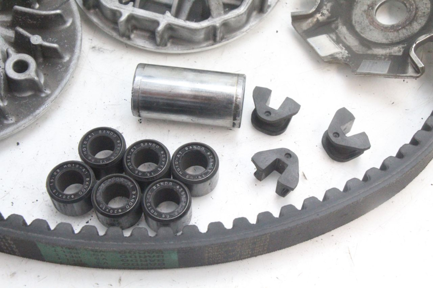 photo de VARIATOR HONDA PCX (JF28) 125 (2009 - 2011) - Technical close-up