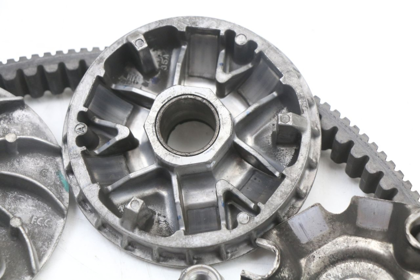 photo de VARIATOR HONDA PCX (JF47) 125 (2012 - 2013) - Alternative perspective