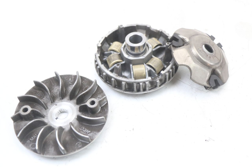 photo de VARIATOR PEUGEOT BELVILLE 125 (2017 - 2021) - Alternative perspective