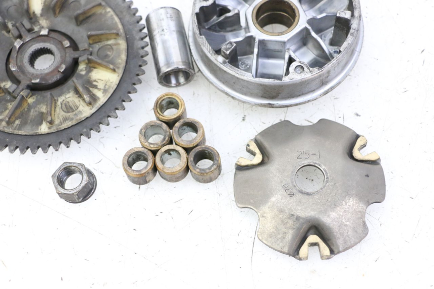 photo de VARIATOR PEUGEOT KISBEE 4T 50 (2010 - 2017) - Surface and material condition