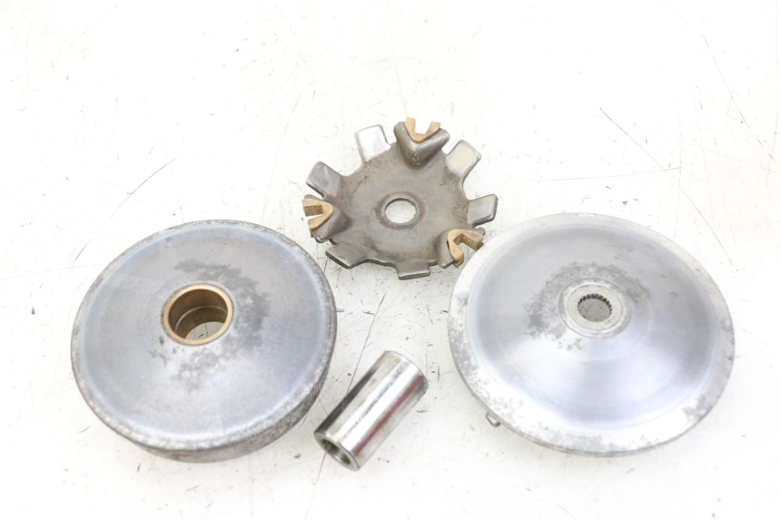 photo de VARIATOR PEUGEOT SPEEDFIGHT 3 LC 2T 50 (2009 - 2015) - Technical close-up