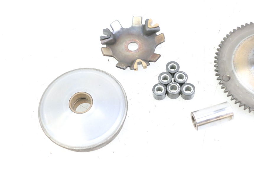 photo de VARIATOR PEUGEOT TKR TREKKER FURIOUS 50 (2005 - 2014) - Alternative perspective