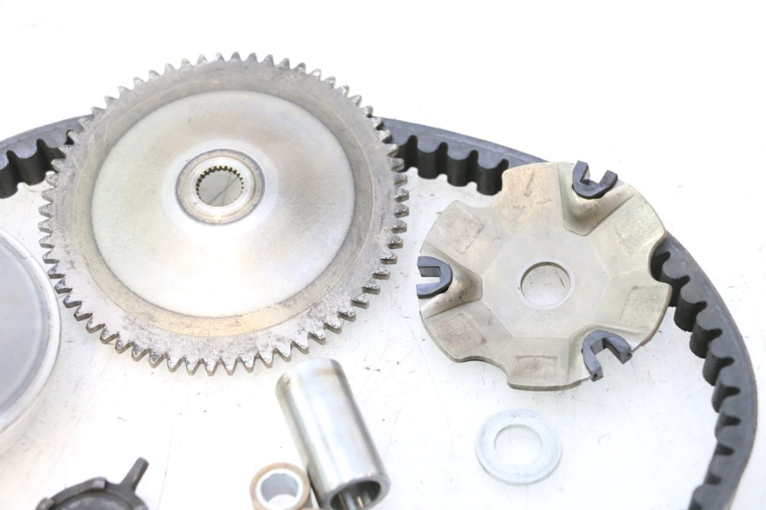 photo de VARIATOR JM MOTORS R-MAX TECH 50 (2024 - 2026) - Surface and material condition