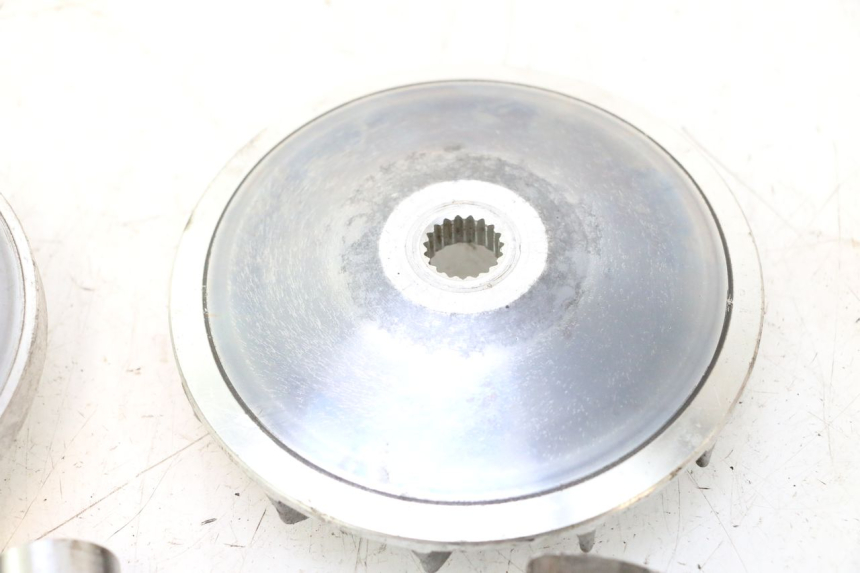 photo de VARIATOR YIYING RETRO 125 (2008 - 2018) - Fixing points details
