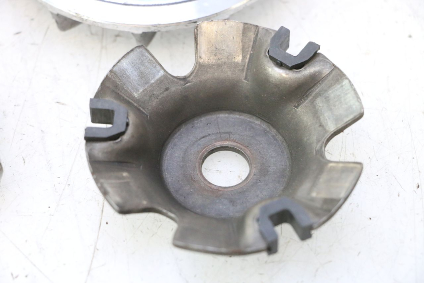 photo de VARIATOR YIYING RETRO 125 (2008 - 2018) - Surface and material condition