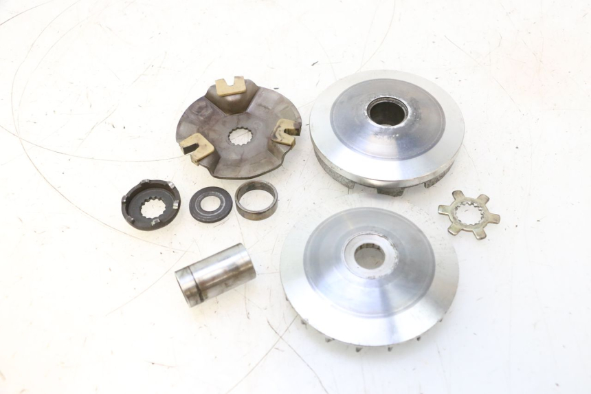 photo de VARIATOR KEEWAY RY6 2T 50 (2011 - 2019) - Alternative perspective