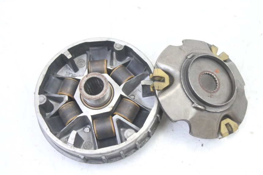 photo de VARIATOR APRILIA SCARABEO GT TOURING 125 (1999 - 2005) - Alternative perspective