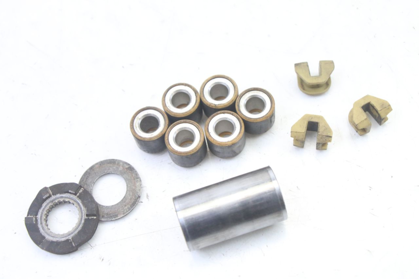 photo de VARIATOR APRILIA SCARABEO GT TOURING 125 (1999 - 2005) - Fixing points details