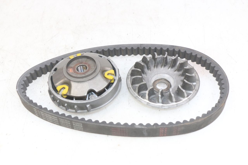 photo de VARIATOR APRILIA SCARABEO LIGHT 125 (2007 - 2011) - Component detail