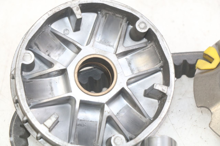 photo de VARIATOR APRILIA SCARABEO LIGHT 125 (2007 - 2011) - Additional view of the item