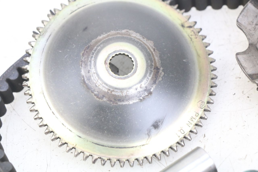 photo de VARIATOR APRILIA SCARABEO 100 (2003 - 2012) - Technical close-up