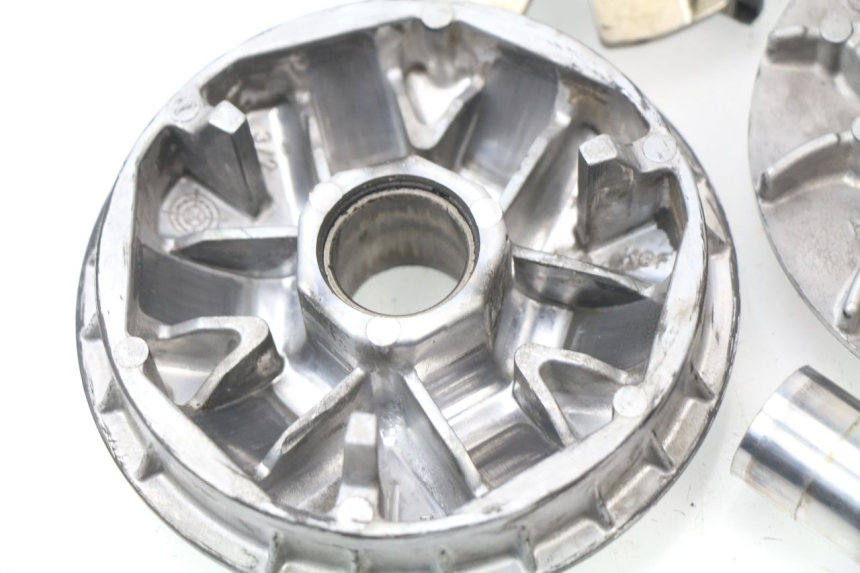 photo de VARIATOR HONDA SES DYLAN 125 (2002 - 2006) - Surface and material condition