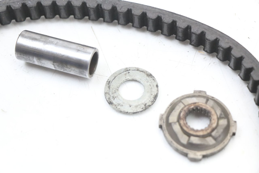 photo de VARIATOR APRILIA SR CARB LC 2T 50 (2004 - 2012) - Surface and material condition