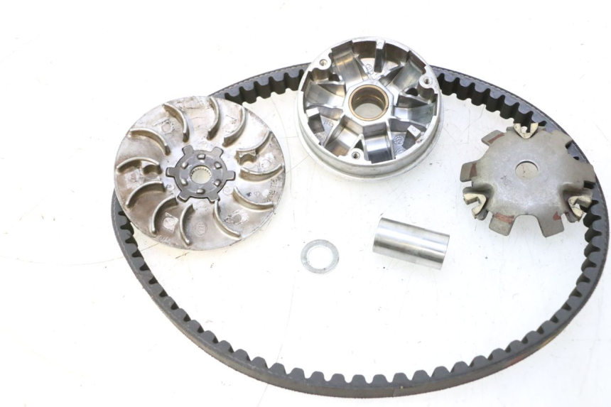 photo de VARIATOR PEUGEOT STREETZONE NAKED 2T 50 (2014 - 2018) - Distinctive features