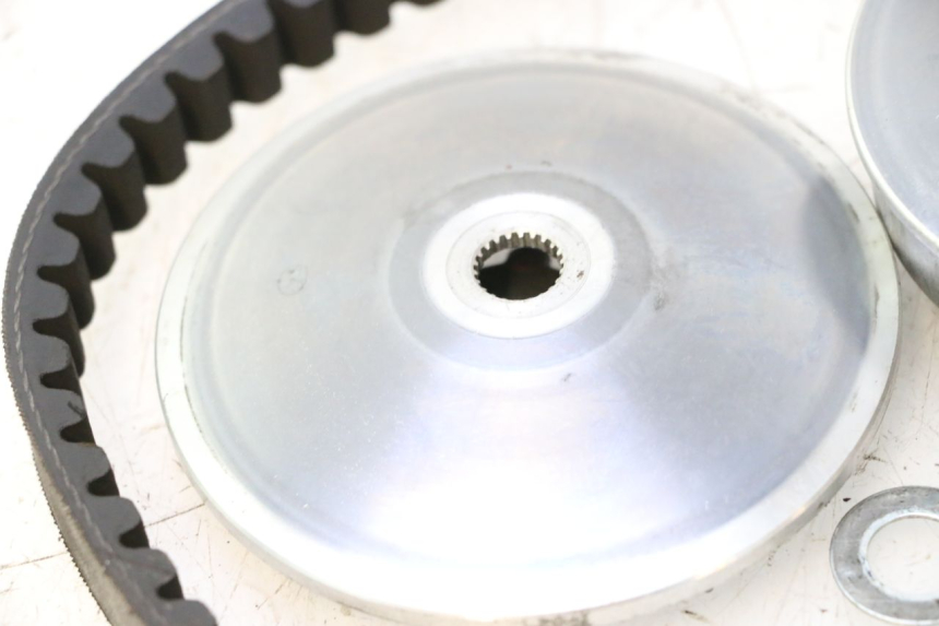 photo de VARIATOR PEUGEOT STREETZONE NAKED 2T 50 (2014 - 2018) - Checked used part