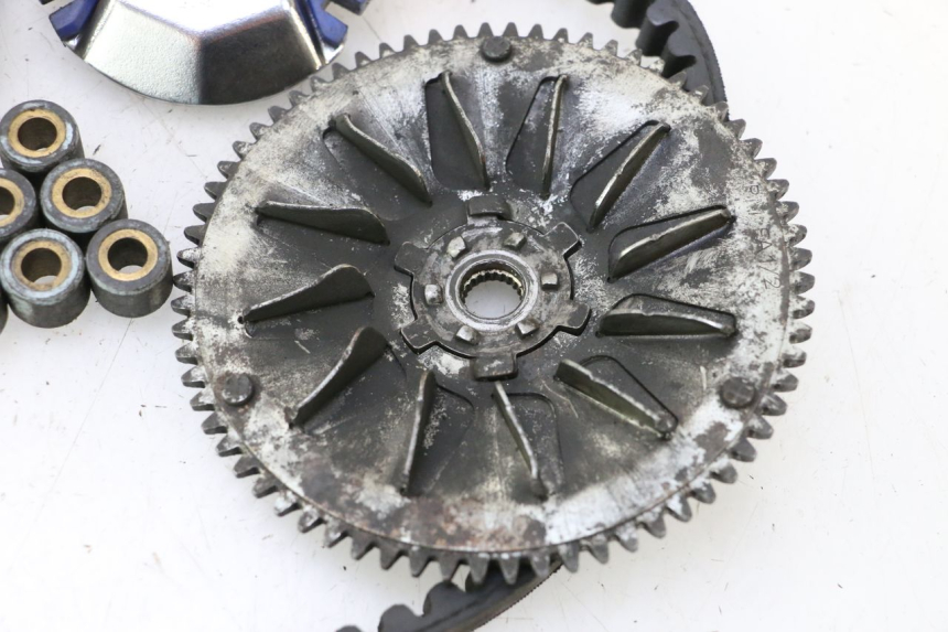 photo de VARIATOR PEUGEOT TREKKER 50 (1995 - 2004) - Surface and material condition
