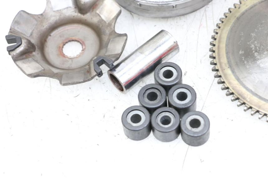 photo de VARIATOR PIAGGIO TYPHOON 50 (2000 - 2009) - Alternative perspective