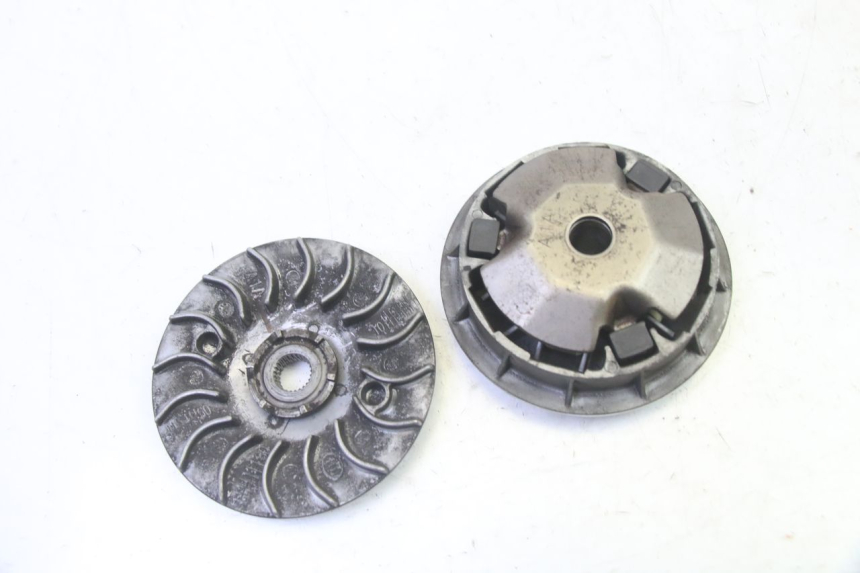 photo de VARIATOR PEUGEOT VIVACITY NEW 4T 50 (2008 - 2017) - Zoom on usage condition