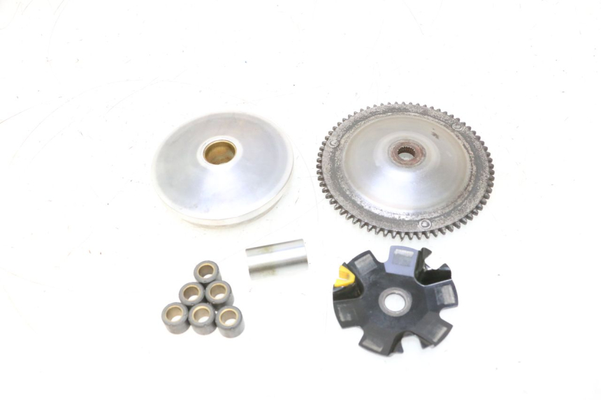 photo de VARIATOR PEUGEOT VIVACITY 50 (1998 - 2003) - Fixing points details