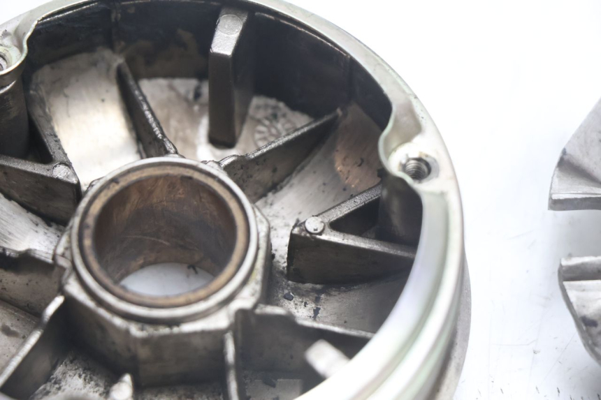 photo de VARIATOR PEUGEOT VIVACITY 100 (1999 - 2008) - Technical close-up