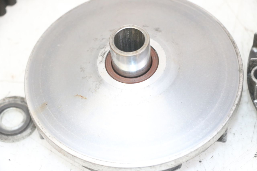 photo de VARIATOR YAMAHA XMAX X-MAX 125 (2006 - 2009) - Alternative perspective