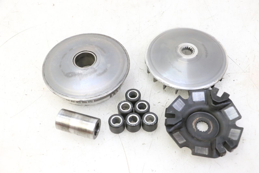 photo de VARIATOR YAMAHA X-MAX XMAX 125 (2010 - 2013) - Alternative perspective