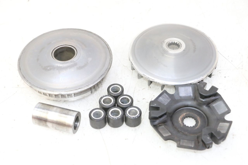 photo de VARIATOR YAMAHA X-MAX XMAX 125 (2010 - 2013) - Fixing points details