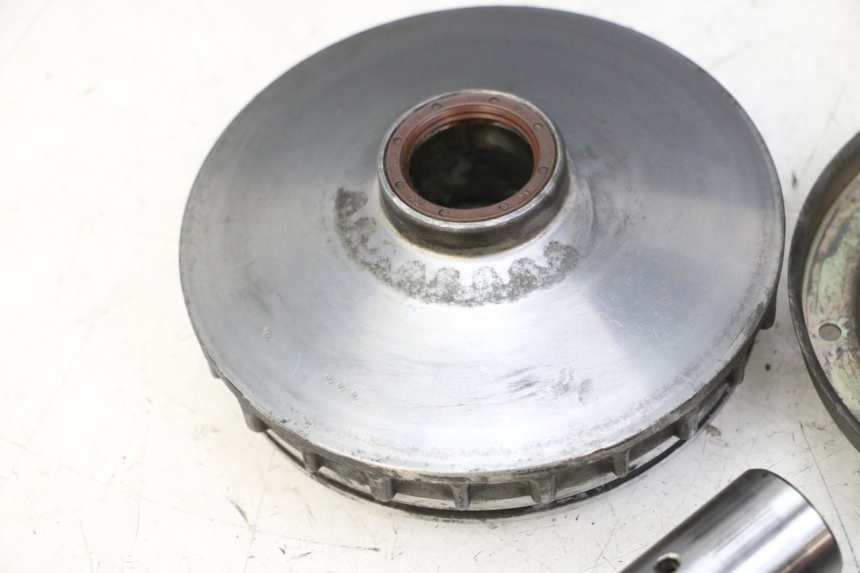 photo de VARIATOR YAMAHA X-MAX XMAX 250 (2006 - 2009) - Alternative perspective