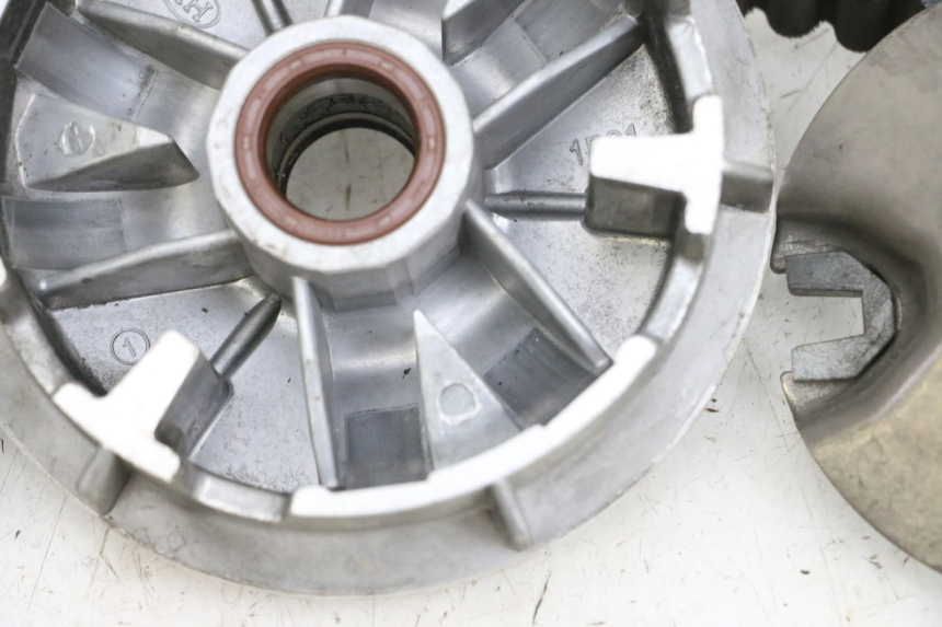 photo de VARIATOR YAMAHA XMAX X-MAX 125 (2006 - 2009) - Supplementary product photo