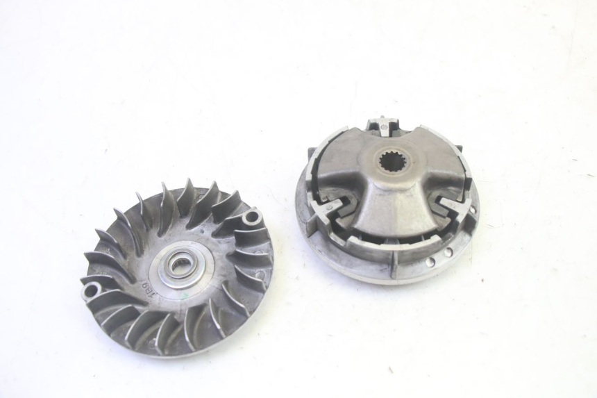 photo de VARIATOR YAMAHA XMAX X-MAX 125 (2006 - 2009) - Technical close-up